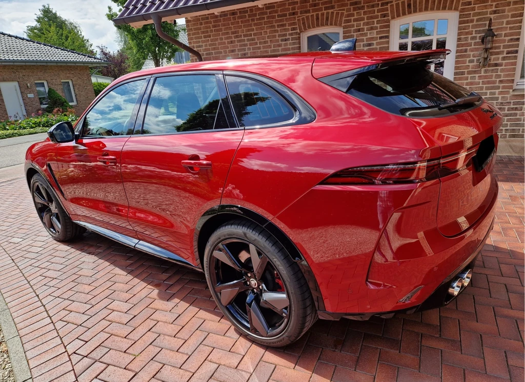 Jaguar F-PACE – foto 3