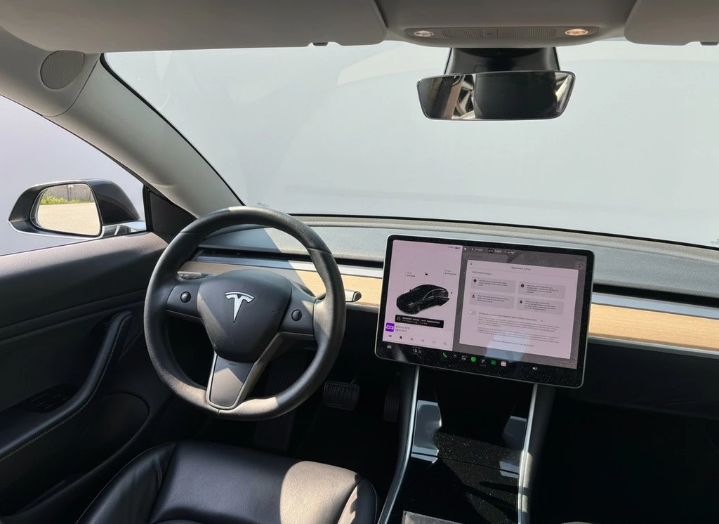 Tesla Model 3 – foto 11