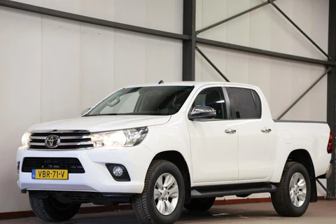 Toyota HiLux 2.4 D-4D AUTOMAAT 4WD 4x4 Double Cab