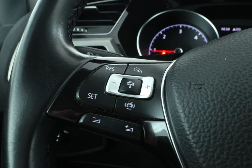 Volkswagen Touran – foto 17