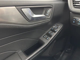 Ford Kuga – thumbnail 25