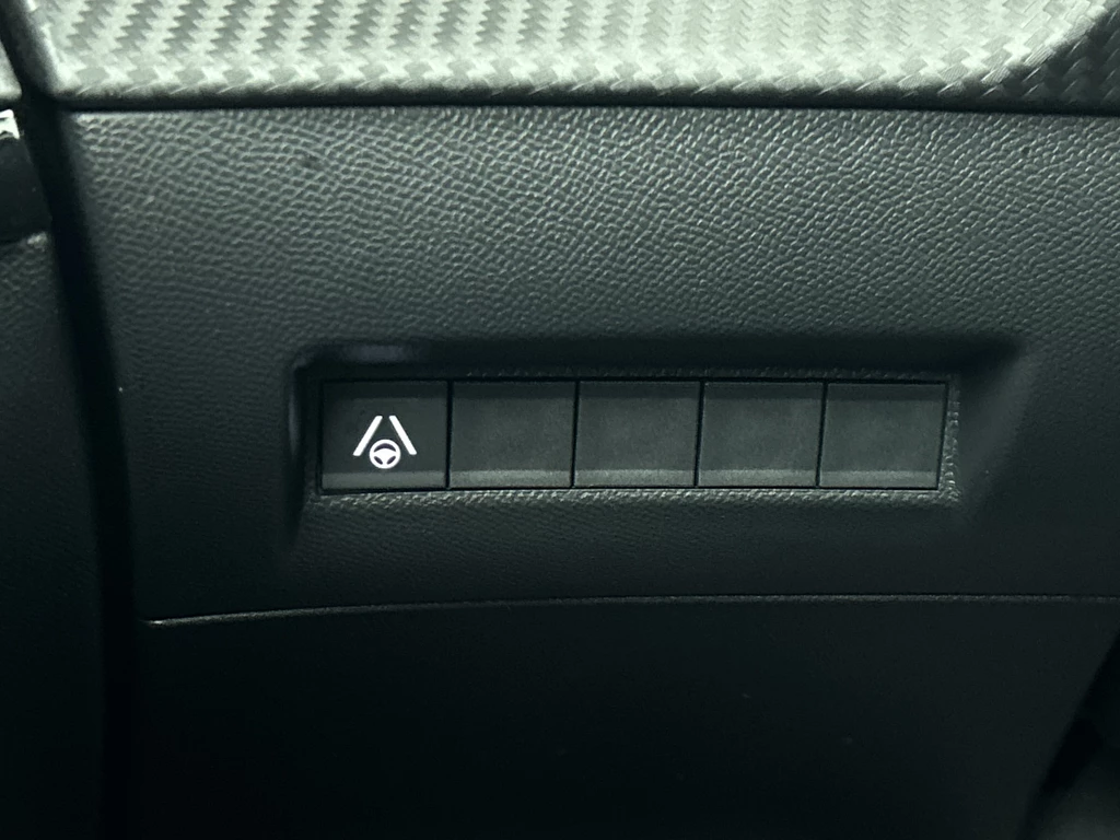 Peugeot 208 – foto 30