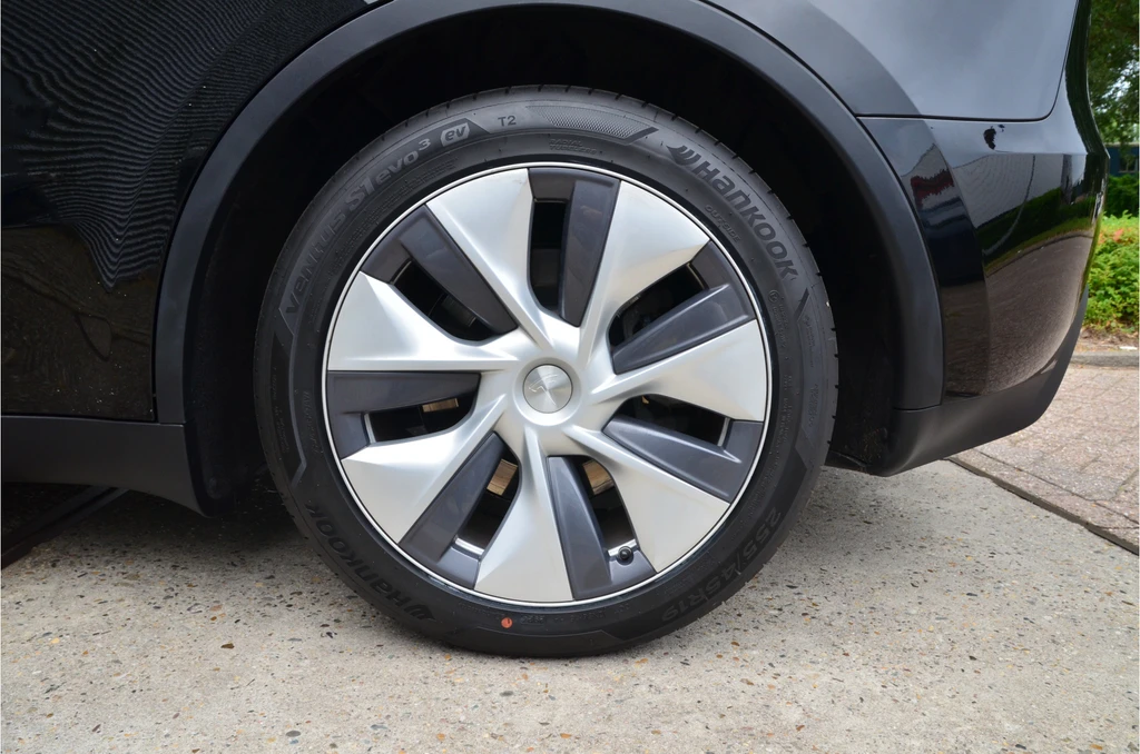 Tesla Model Y – foto 35