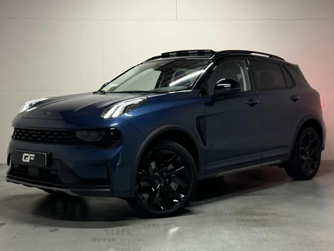Lynk & Co 01 1.5 Plug-in Black Edition Pano Sfeer. CarPlay