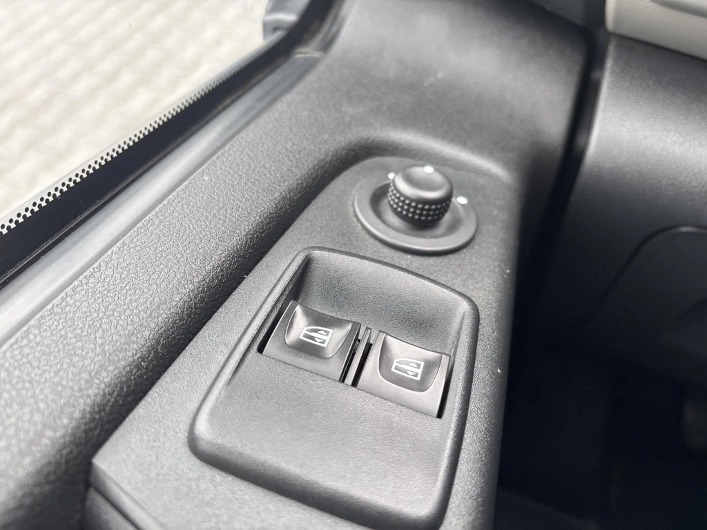 Nissan NV300 – foto 32