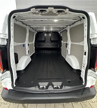 Ford E-Transit – thumbnail 11