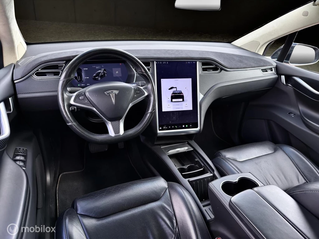 Tesla Model X – foto 11