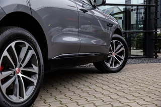 Jaguar F-PACE – thumbnail 7