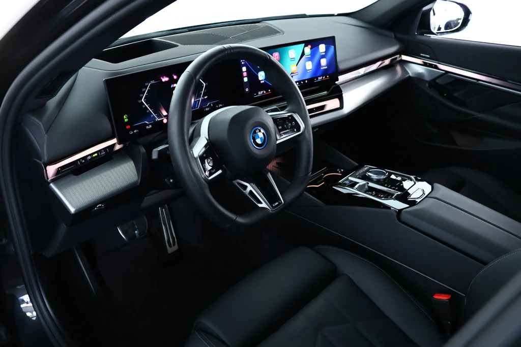 BMW i5 – foto 11