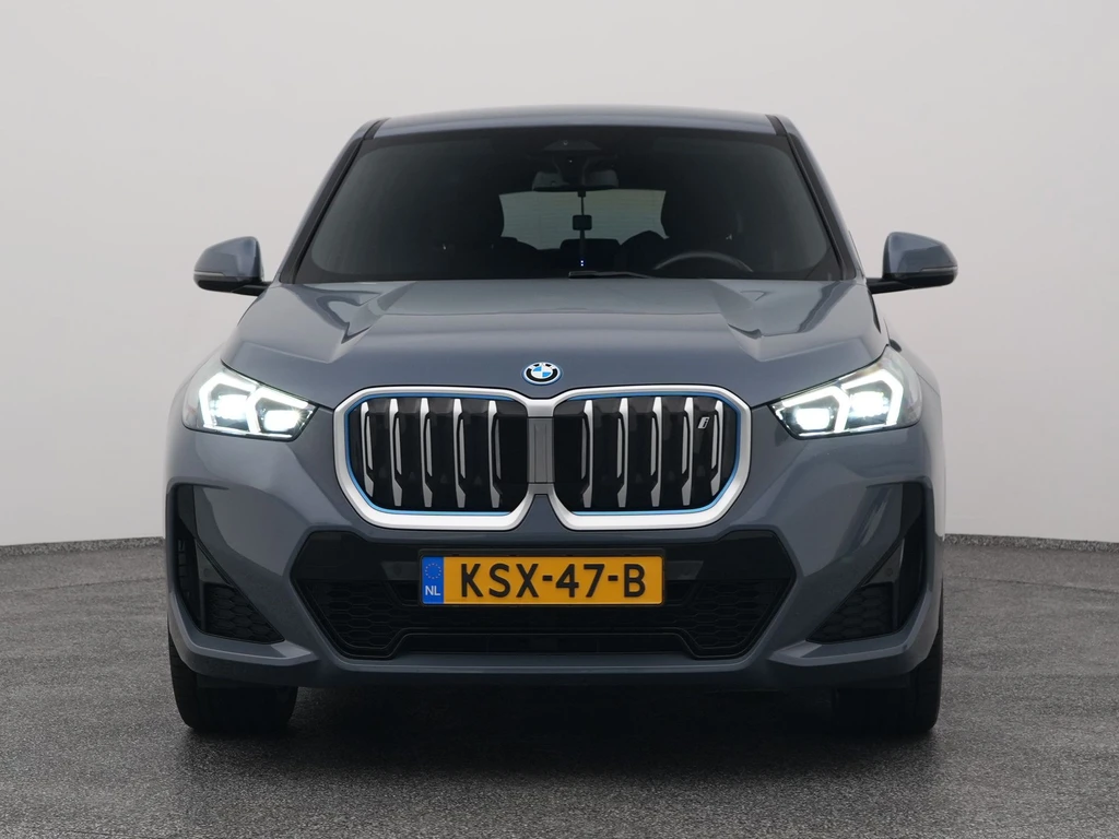 BMW iX1 – foto 16