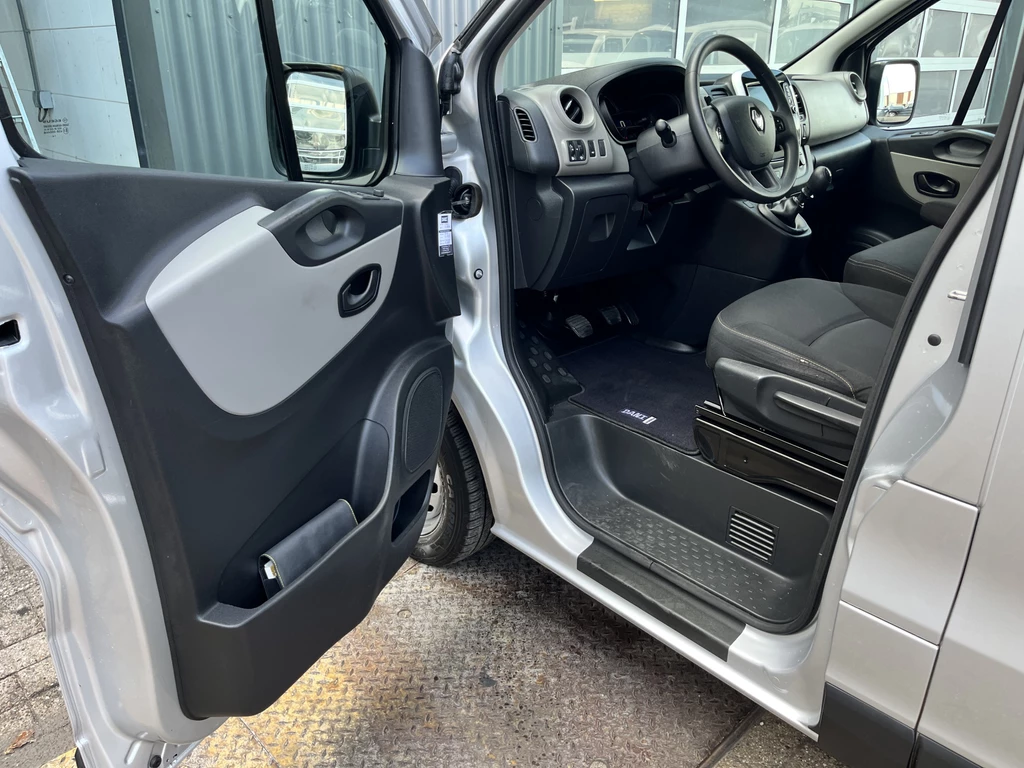 Renault Trafic – foto 12