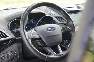 Ford Kuga – thumbnail 8