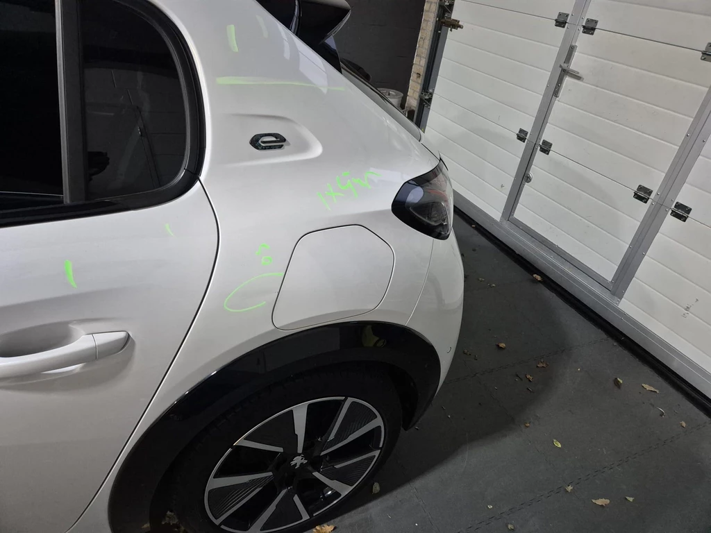 Peugeot e-208 – foto 3