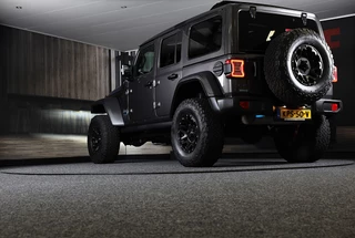 Jeep Wrangler – thumbnail 4