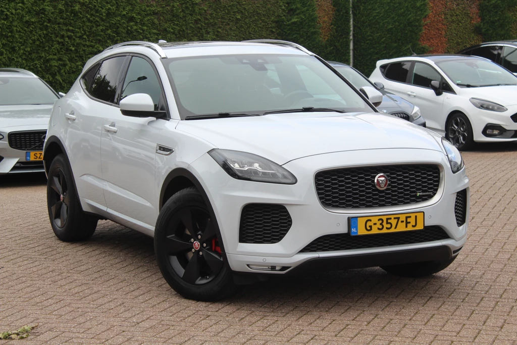 Jaguar E-PACE – foto 8
