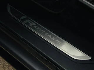 Land Rover Range Rover Velar – thumbnail 34