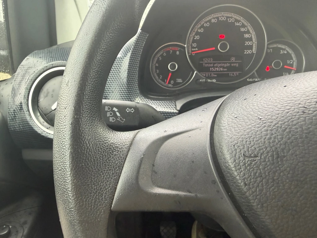Volkswagen up! – foto 22
