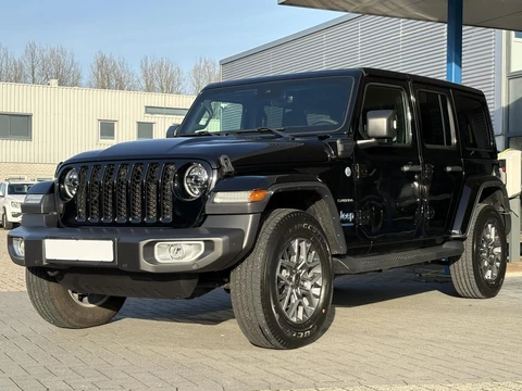 Jeep Wrangler Unlimited 4xe 380pk Sahara PHEV | Leder | Stoel- & Stuurverwarming | Navigatie | Afneembaar Dak |