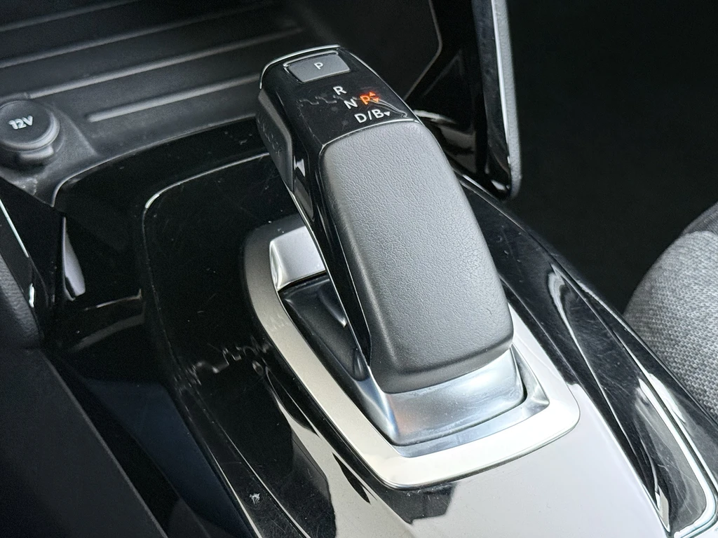 Peugeot e-208 – foto 33