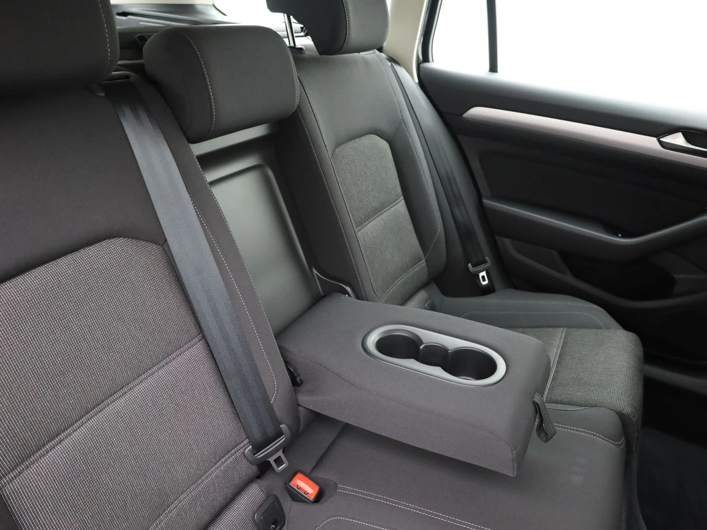 Volkswagen Passat – foto 45