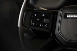 Land Rover Defender – thumbnail 34