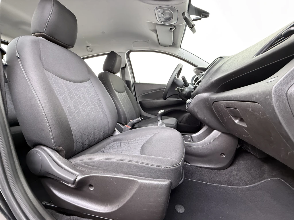 Opel KARL – foto 32