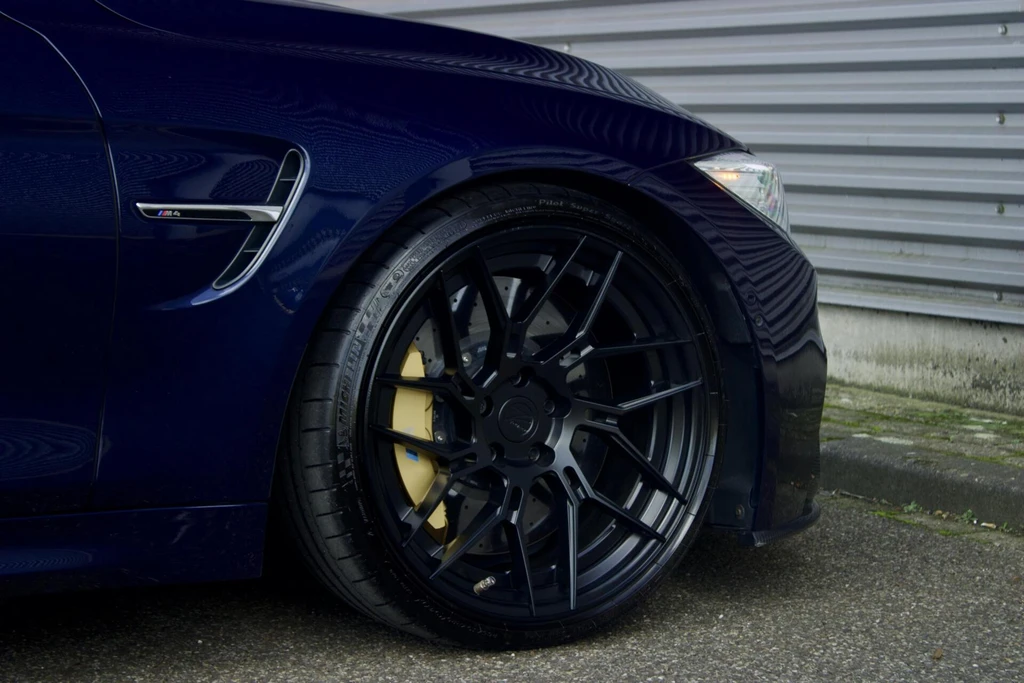 BMW M4 – foto 36