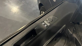 Opel Vivaro – thumbnail 28