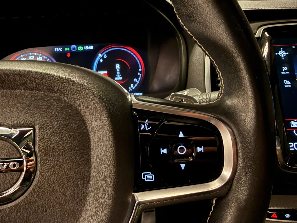 Volvo XC90 – foto 61
