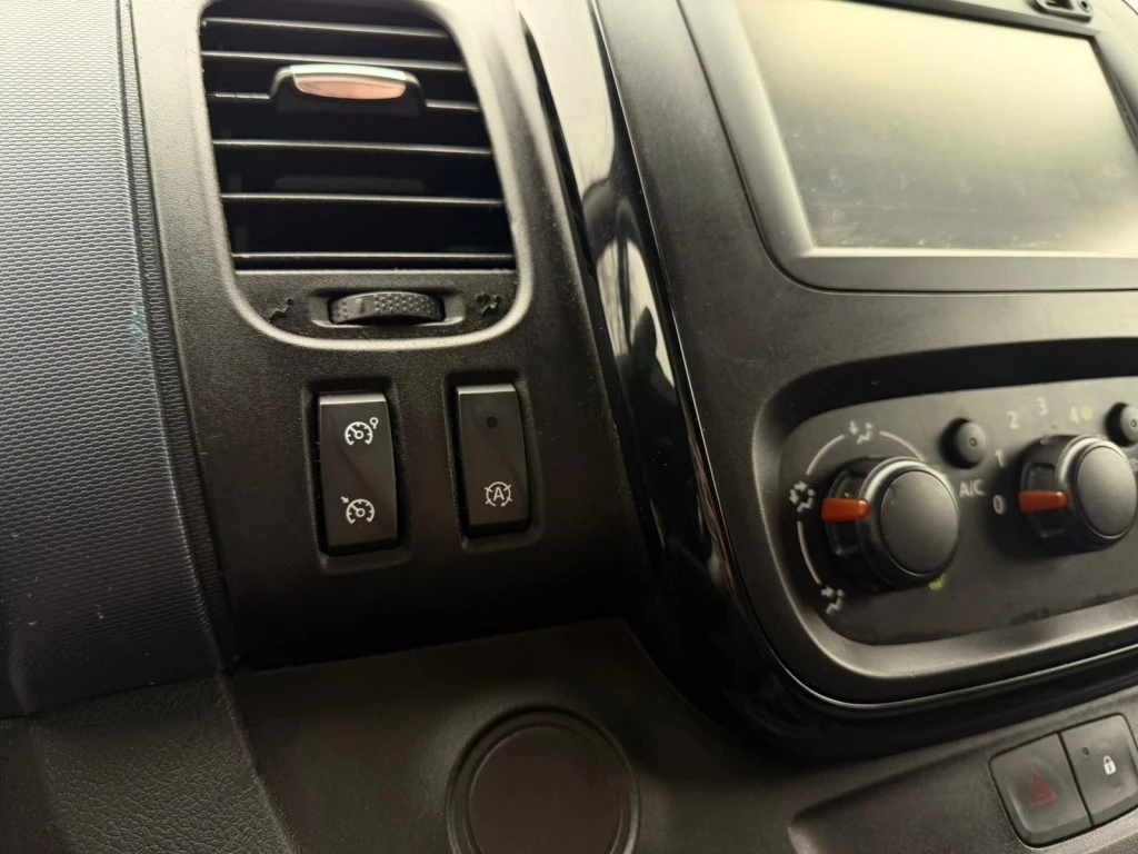Opel Vivaro – foto 14