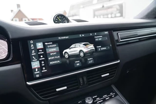 Porsche Cayenne – thumbnail 64