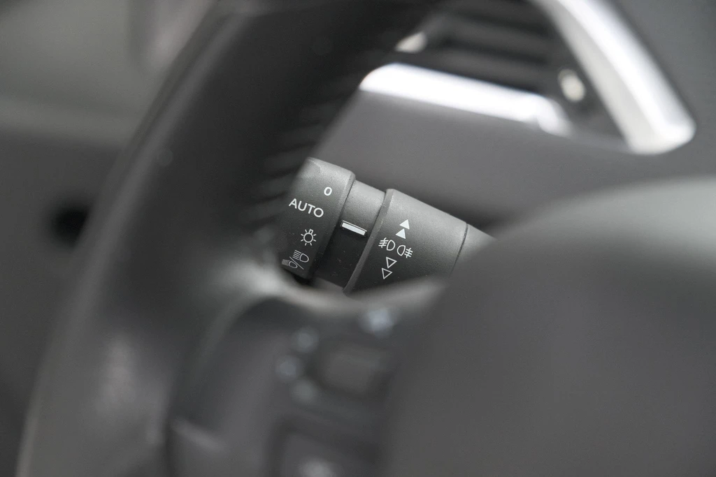 Peugeot 208 – foto 39