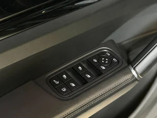 Porsche Cayenne – thumbnail 21