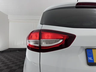 Ford C-MAX – thumbnail 23