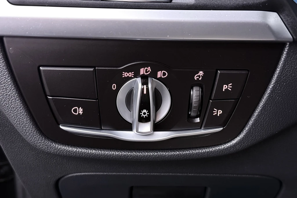 BMW iX3 – foto 11