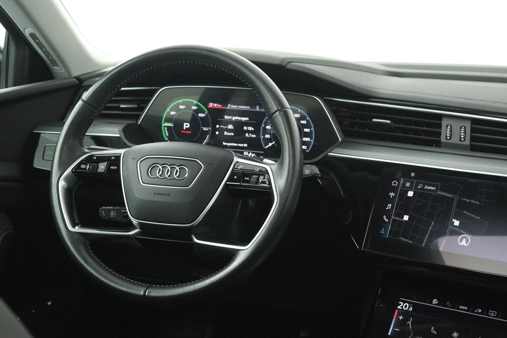 Audi e-tron – foto 9