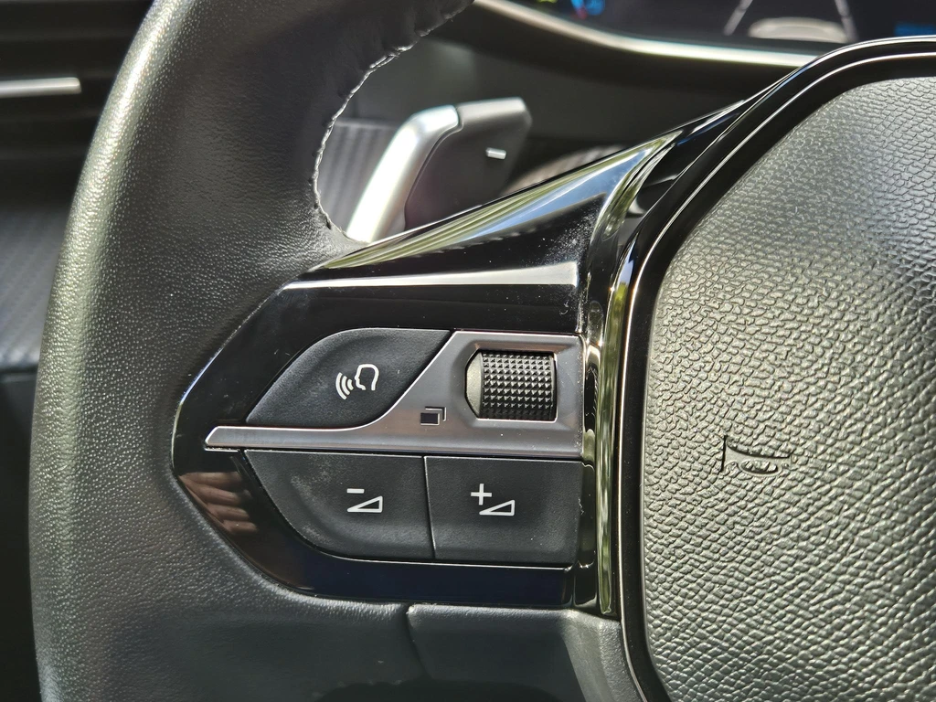 Peugeot 208 – foto 24