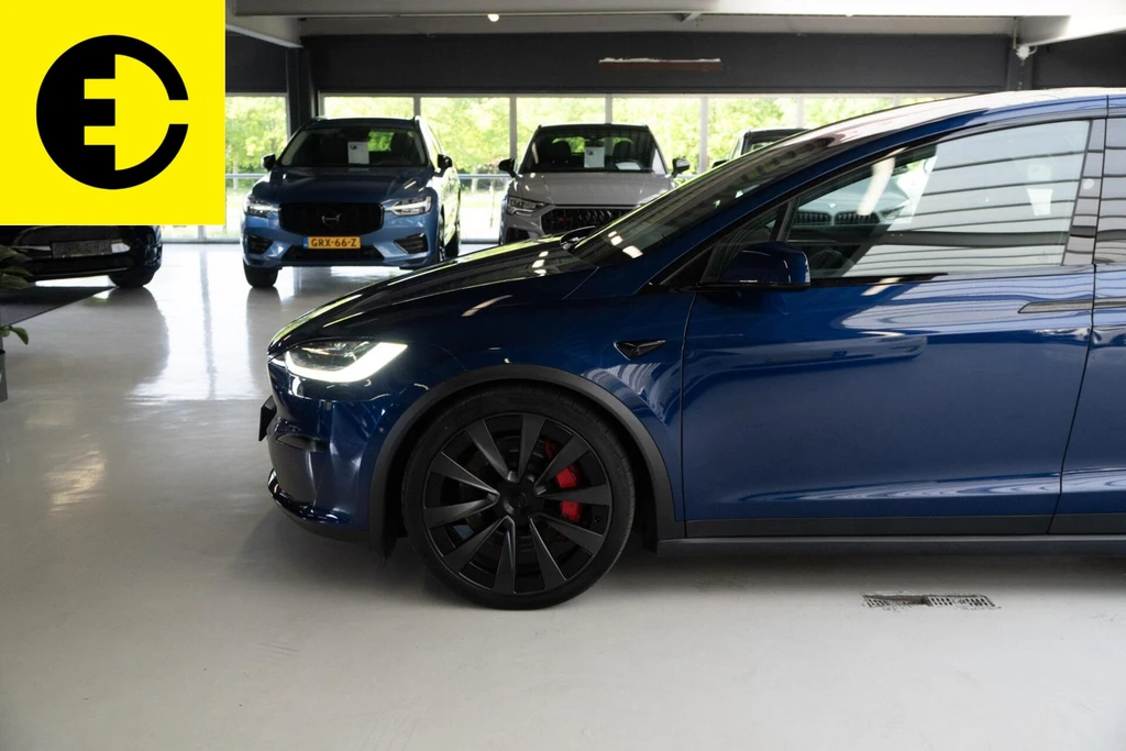 Tesla Model X – foto 8