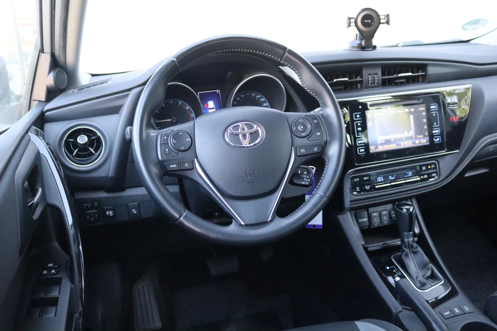 Toyota Auris – foto 12