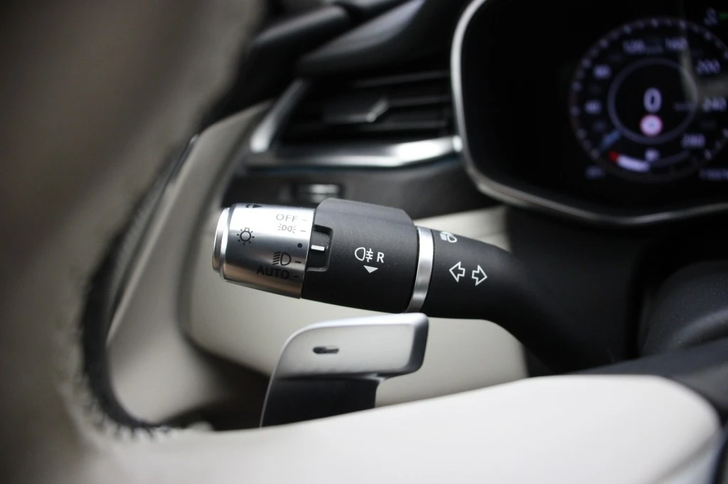 Jaguar XF – foto 27