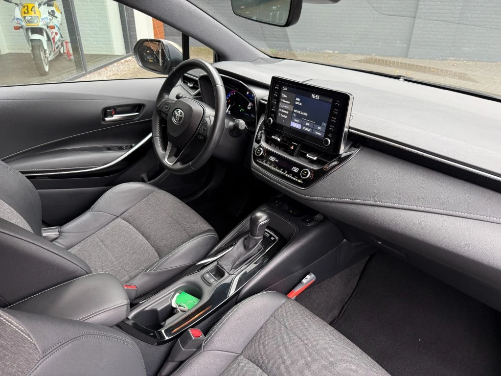 Toyota Corolla Touring Sports – foto 30