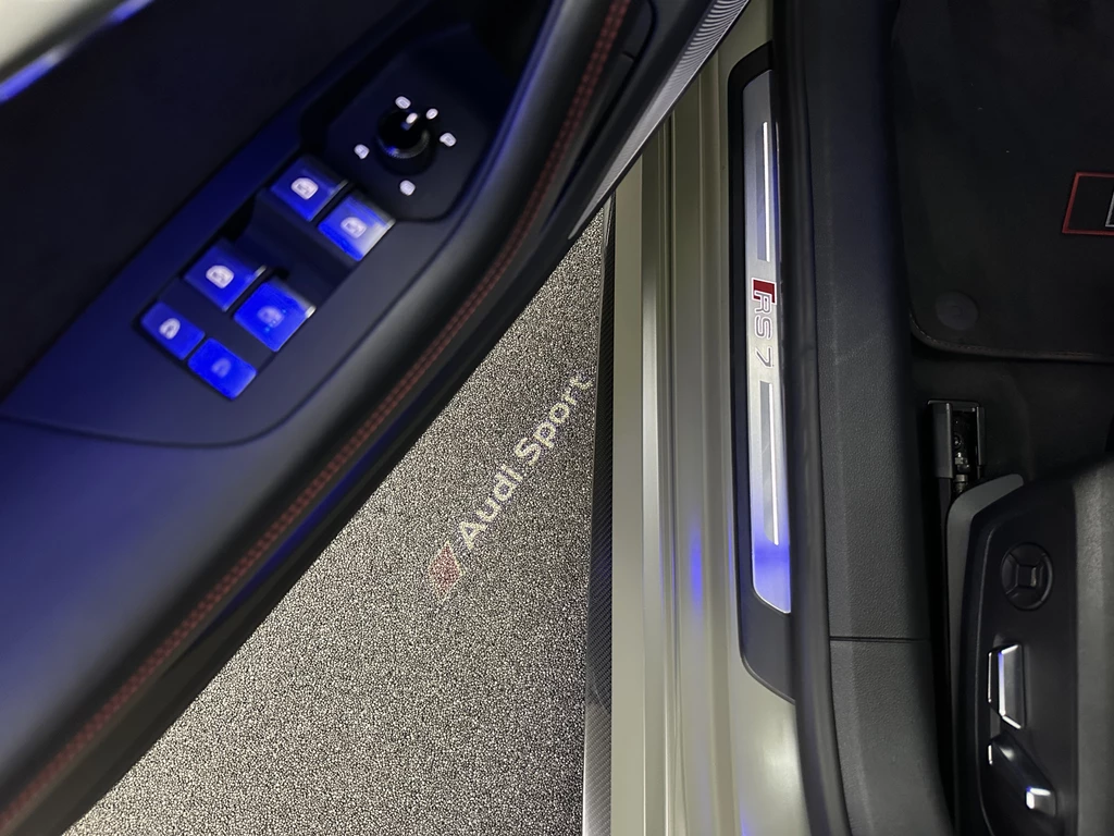 Audi RS7 – foto 43
