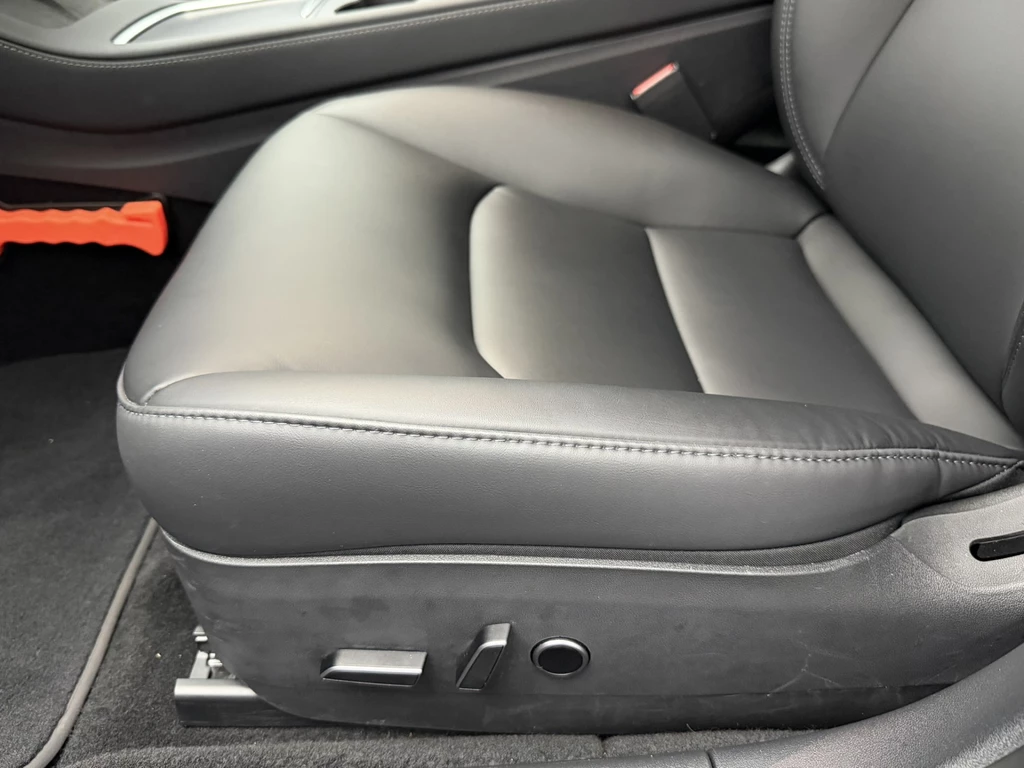 Tesla Model 3 – foto 11