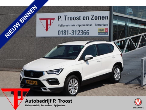 SEAT Ateca 1.5 TSI Style Business Trekhaak/Apple carplay/Parkeer assistent/Cruise control/Navigatie/Digitale teller/Climate control/DAB/Lage km stand!