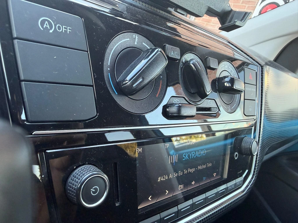 Volkswagen up! – foto 29