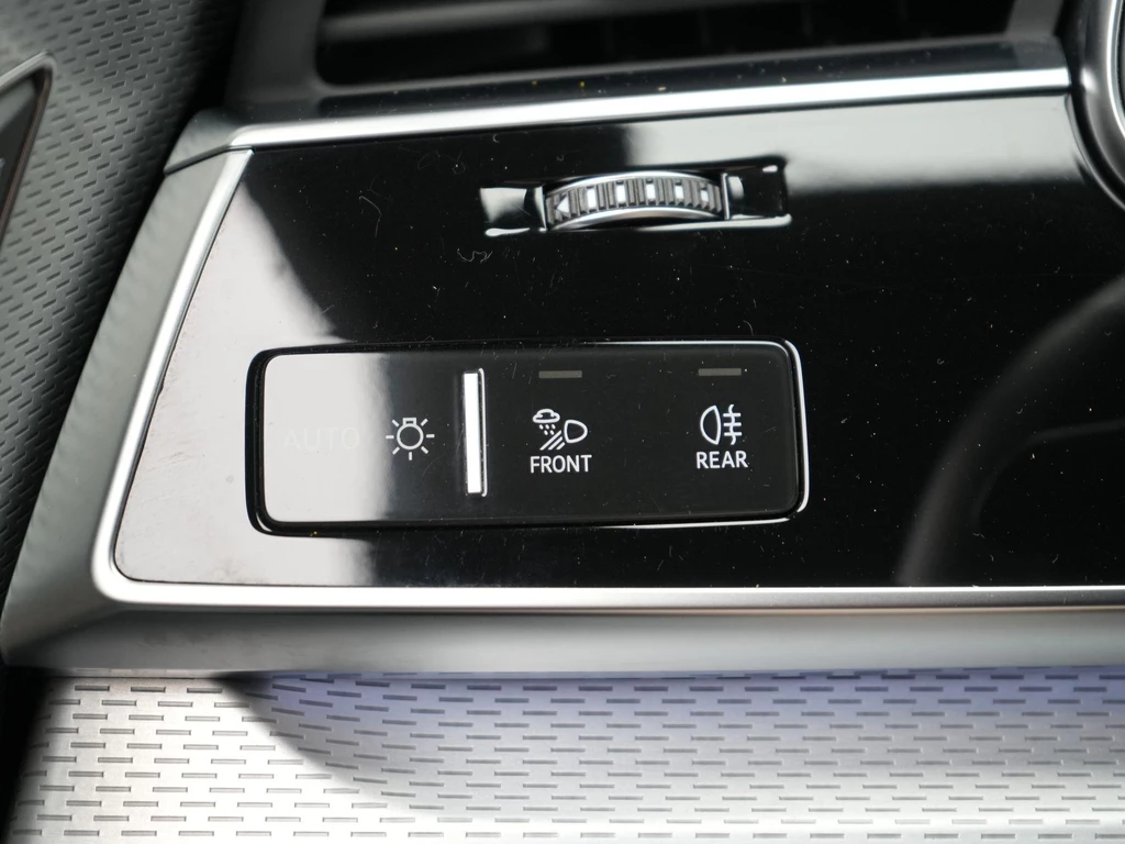 Audi Q8 – foto 35