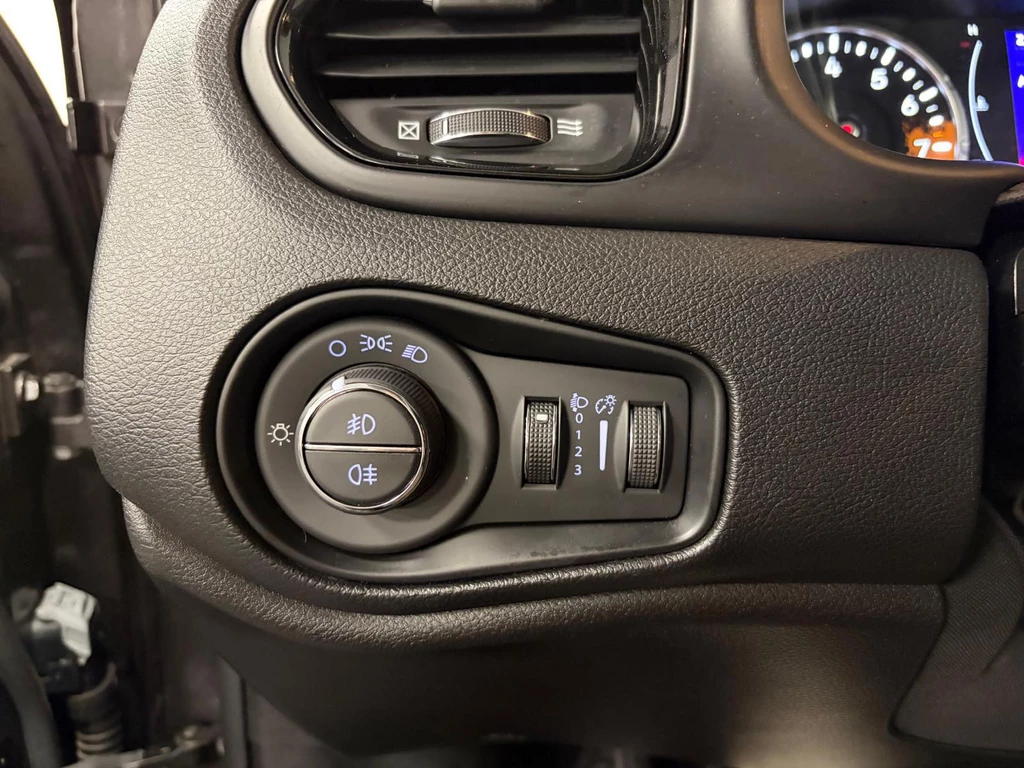 Jeep Renegade – foto 25