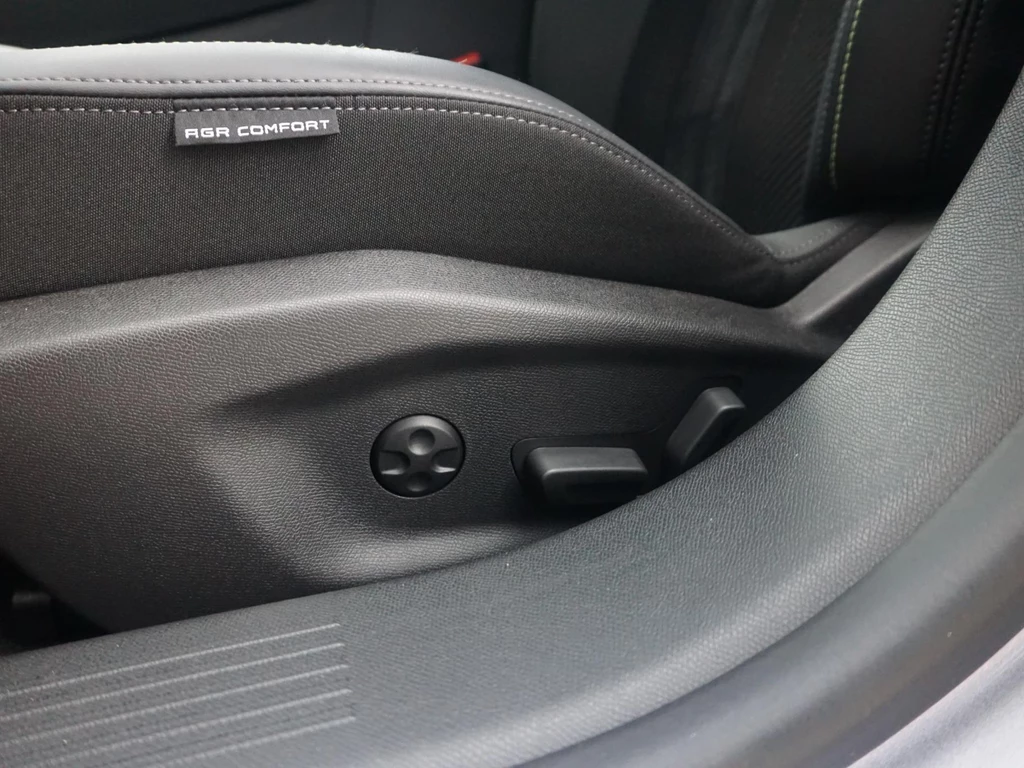 Peugeot e-308 – foto 12