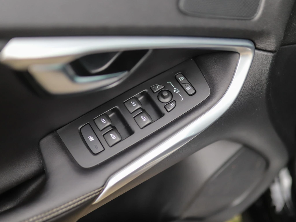 Volvo V40 – foto 30