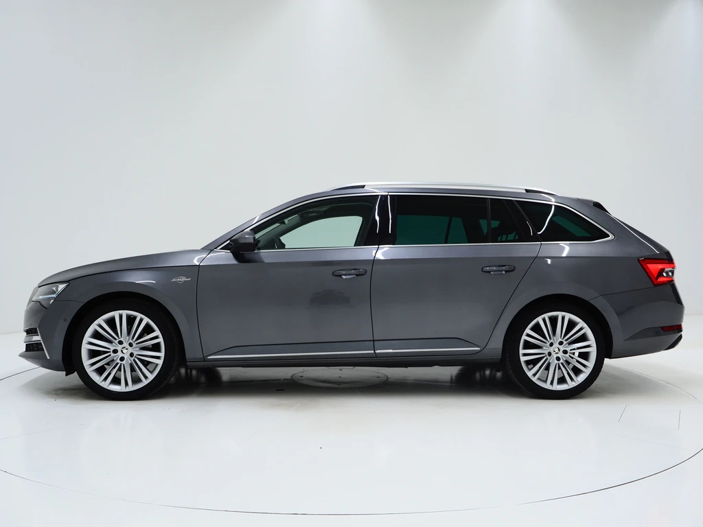 Škoda Superb – foto 2